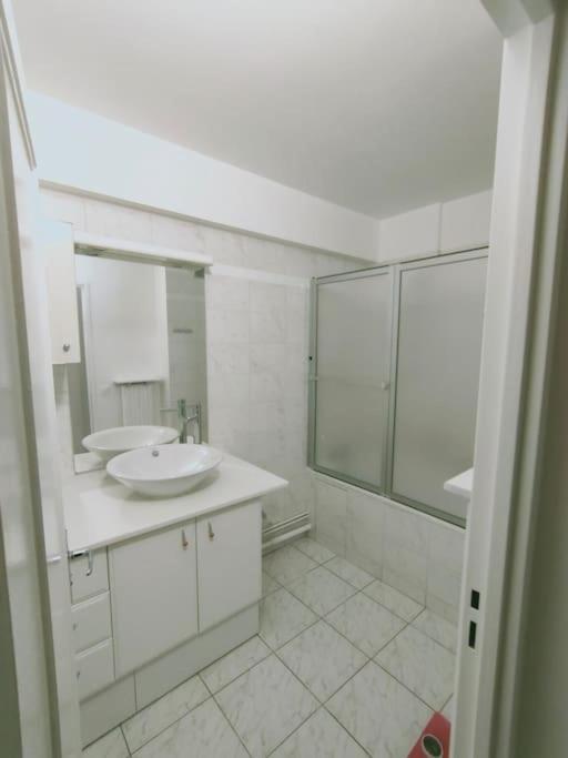 Mon Superbe Appartement Аржантьой Екстериор снимка